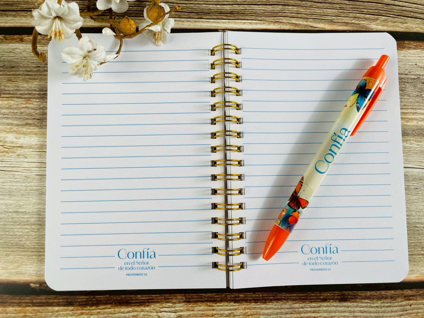 Pack Libreta anillada con bolígrafo. Confia - The Perfect Gift