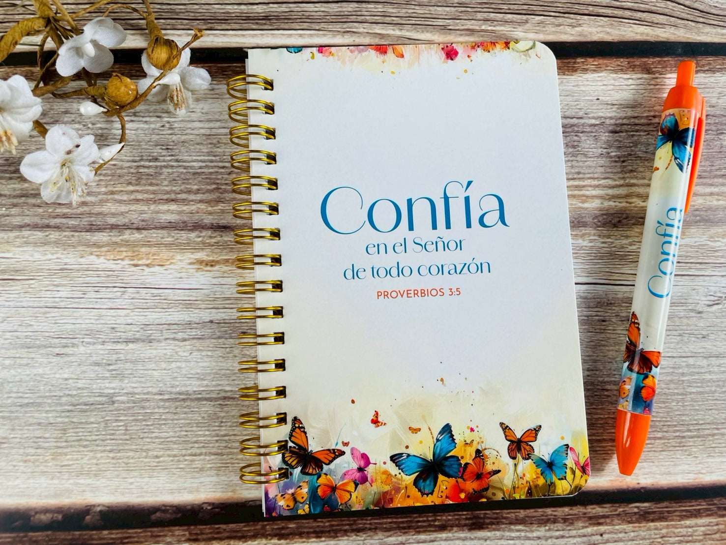 Pack Libreta anillada con bolígrafo. Confia - The Perfect Gift
