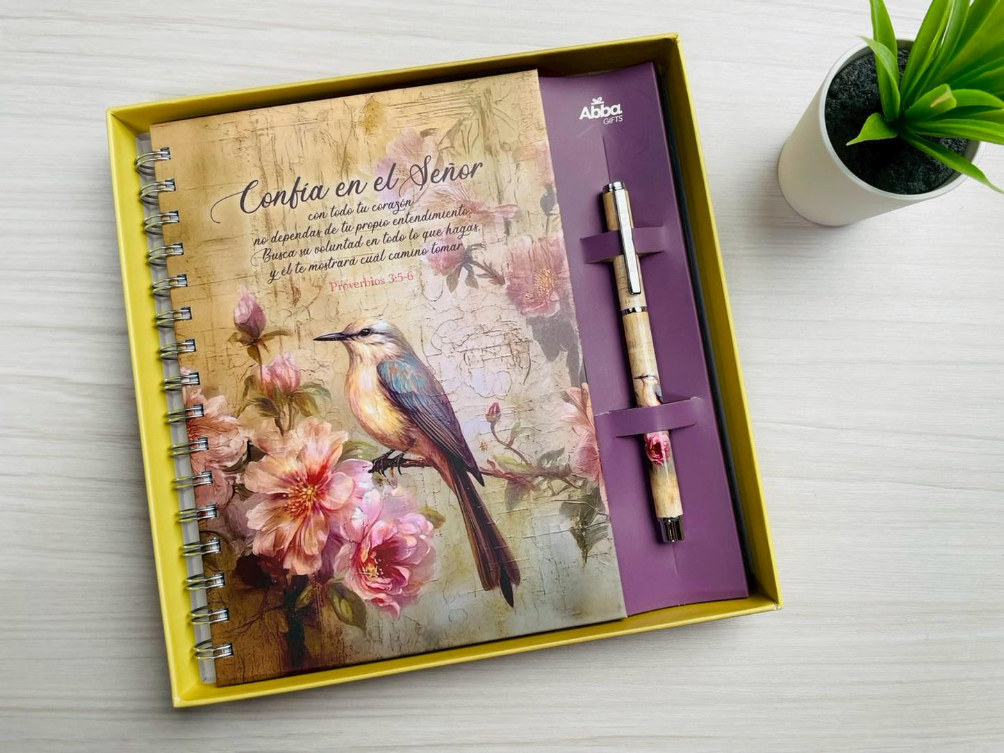 Set Libreta y Bolígrafo | Confia en el Señor | Proverbios 3:5-6 - The Perfect Gift