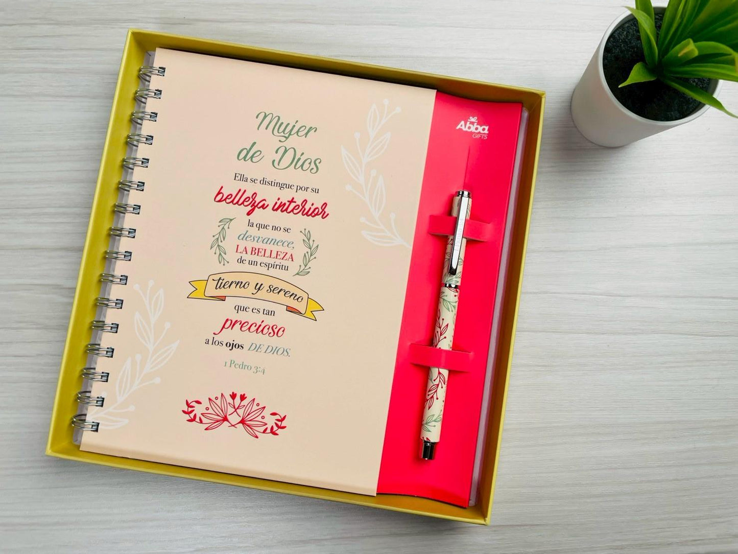 Set Libreta y Bolígrafo | Mujer de Dios| 1 Pedro 2:4 - The Perfect Gift