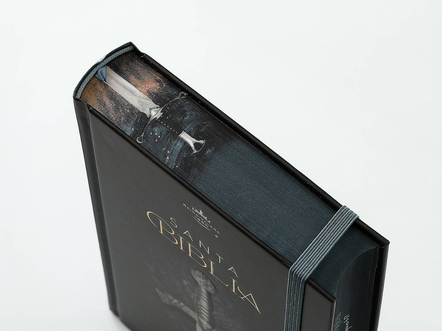 Biblia RVR60 Tamaño Manual Letra Grande Tapa dura con elástico: Espada - The Perfect Gift