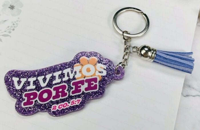 Llavero Caucho con Brillantina | Vivimos Por Fe - The Perfect Gift
