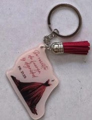 Llavero acrílico con Tassel. Se reviste de fuerza y dignidad - The Perfect Gift