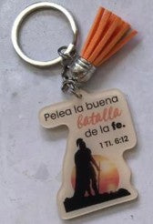 Llavero acrílico con Tassel. Pelea la buena batalla - The Perfect Gift
