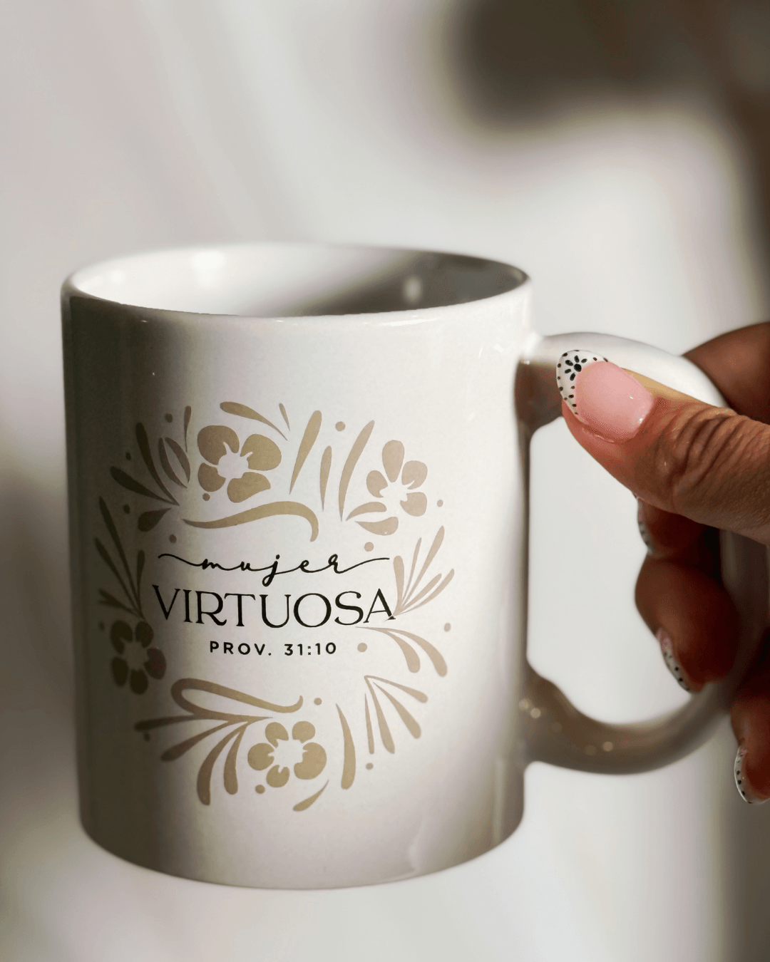 Mujer Virtuosa | Taza Minimalista - The Perfect Gift