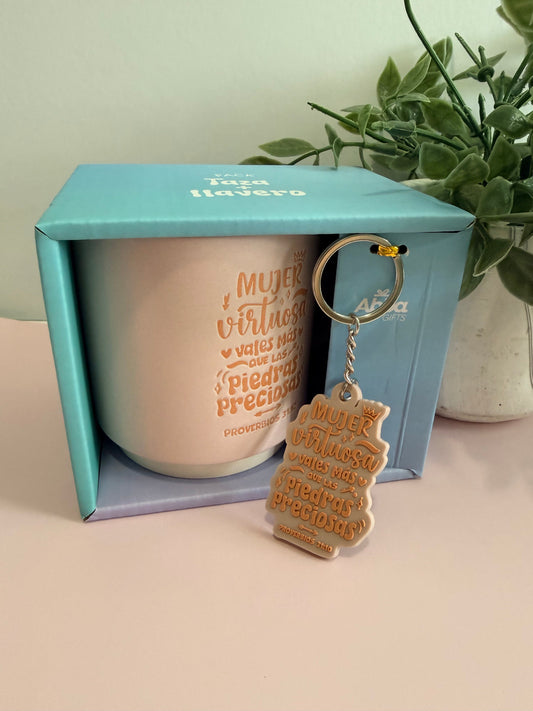 Pack Taza 14 Oz + llavero de caucho. Mujer Virtuosa - The Perfect Gift