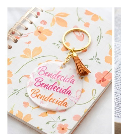 Llavero Acrilico con Tassel - Bendecida - The Perfect Gift